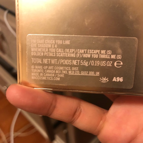 Make up - Picture 2 of 2